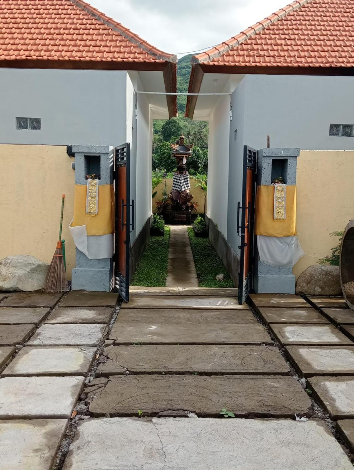 Hotel Amed Yudhadewata Esterno foto
